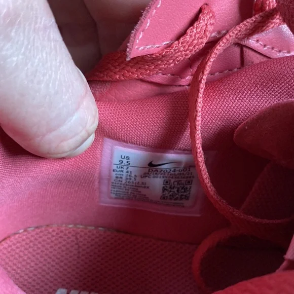 Nike React Hot Pink Air Max - Picture 6 of 7